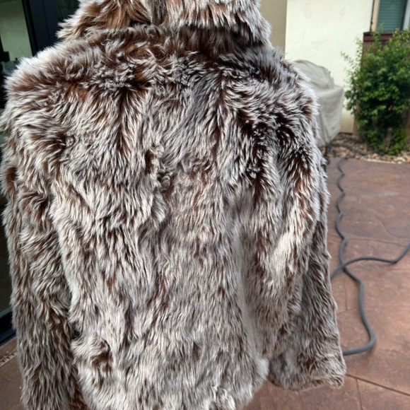 NWT UGG Kali Faux Fur Jacket Beachwood Size L Cozy Luxe - Picture 6 of 11